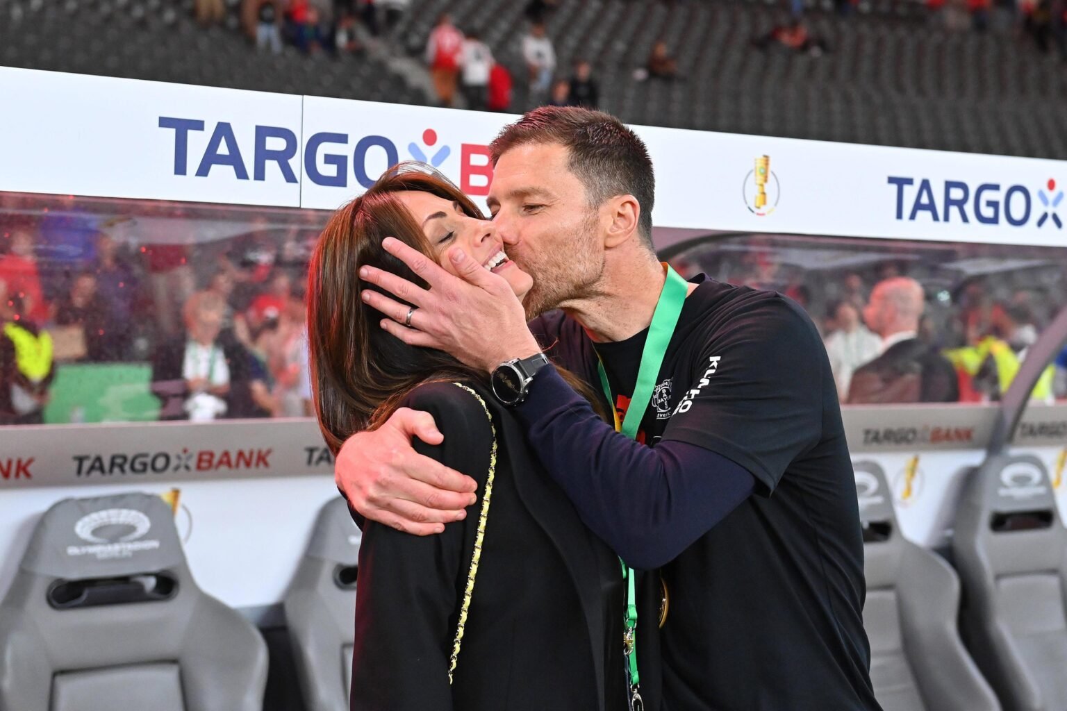 xabi alonso ehefrau